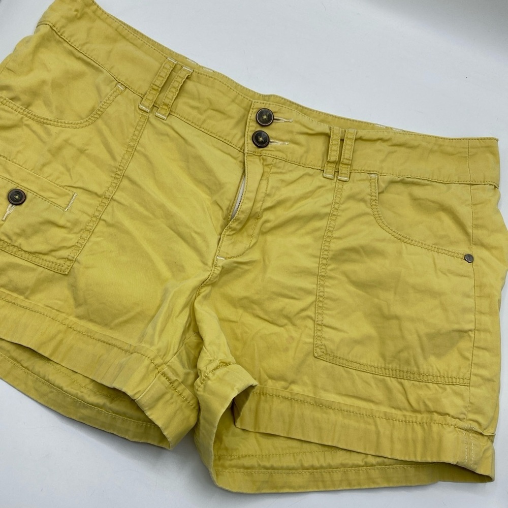 Anthropologie Shorts 32 PILCRO Yellow Chino Relaxed summer Spring Vacation Vibe